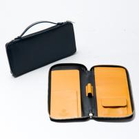 TRAVEL WALLET
